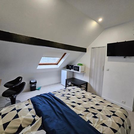 Agreable Studio De 16M2 Sans Kitchenette Neuilly-sur-Marne Esterno foto